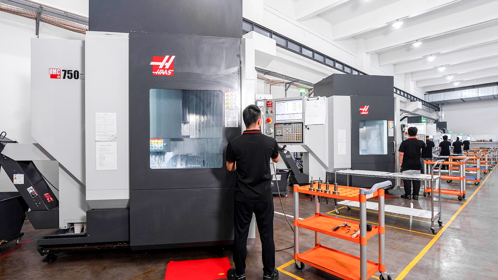 Warsztat obróbki CNC FirstMold w Chinach